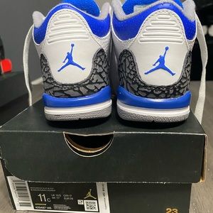 Preschool Jordan retro 3 size 11c
